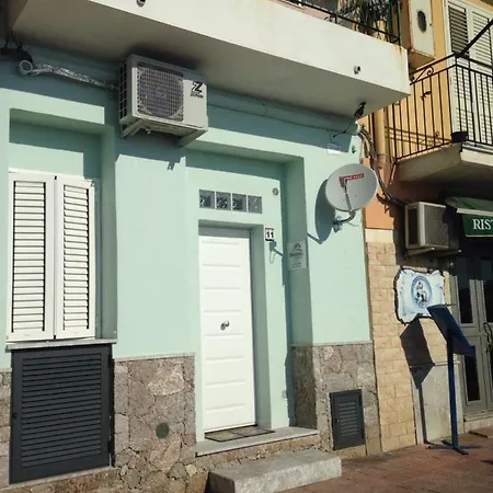 Taormina Holidays Apartamento *