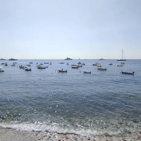 Taormina Holidays Apartmán *