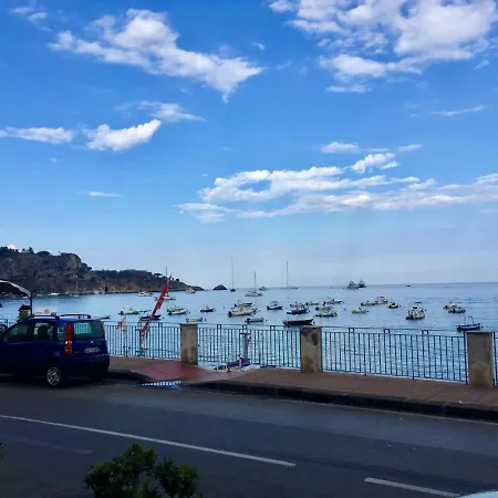 Taormina Holidays Apartmán